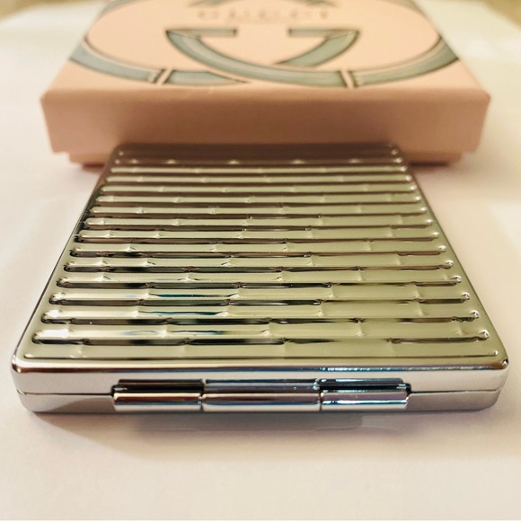 NEW GUCCI Bamboo Compact Silver Mirror Magnification - Picture 6 of 13